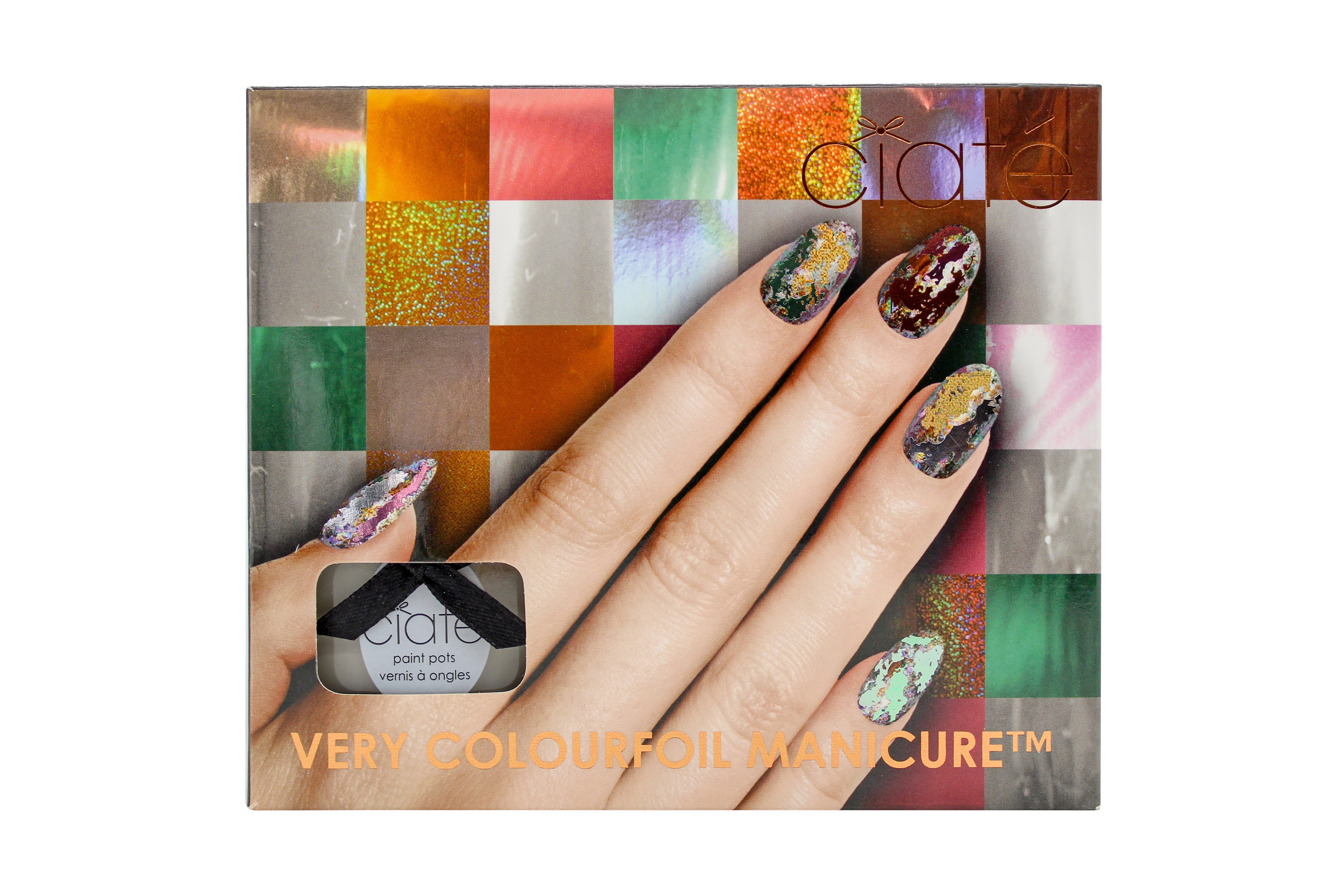 Ciaté Very Colourfoil Manicure Wonderland Geschenkset 13.5ml Cream Soda Nagellack 30x Metallik Folien in 6 Farben + 5ml Folien Kleber + Nail Wheel